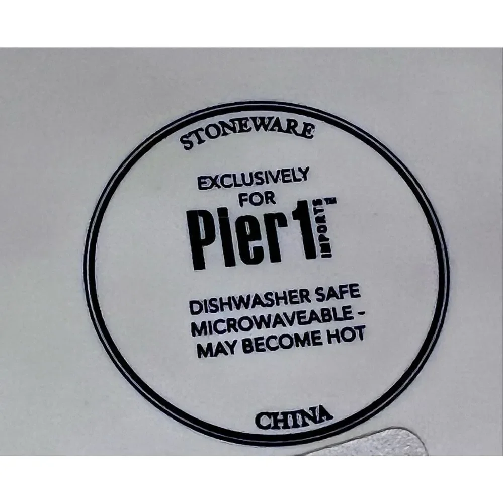 Pier 1 Tuscany Scene Plate Salad/ Dessert Italy Vineyard Black & White Retired